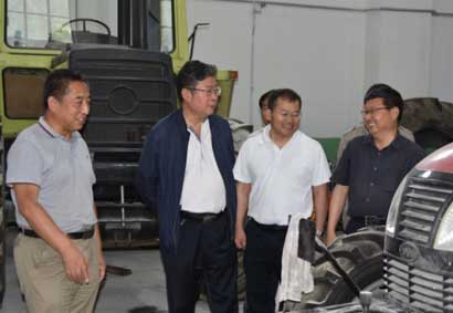 李旺泽厅长到省农业机械化技术推广总站调研指导工作