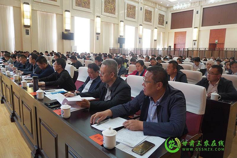 全省农机化现场推进会在庆阳召开