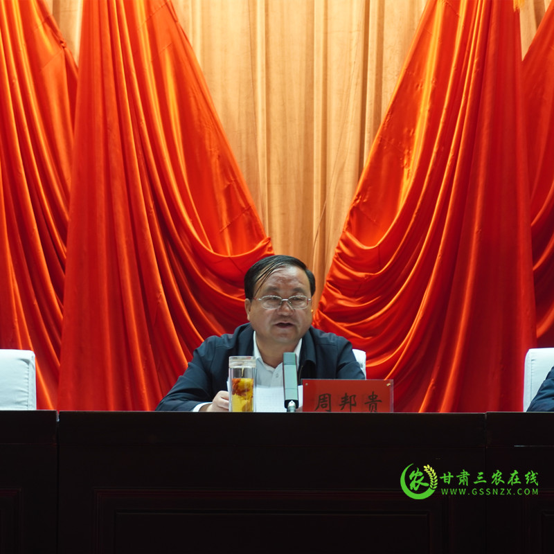 全省农机化现场推进会在庆阳召开