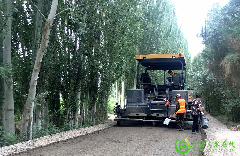 瓜州：路通景美百姓富