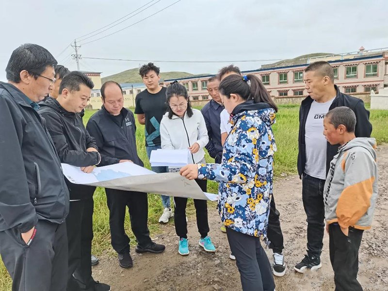 省农业农村厅省生态环境厅联合督导组检查指导甘南州耕地土壤污染防治工作