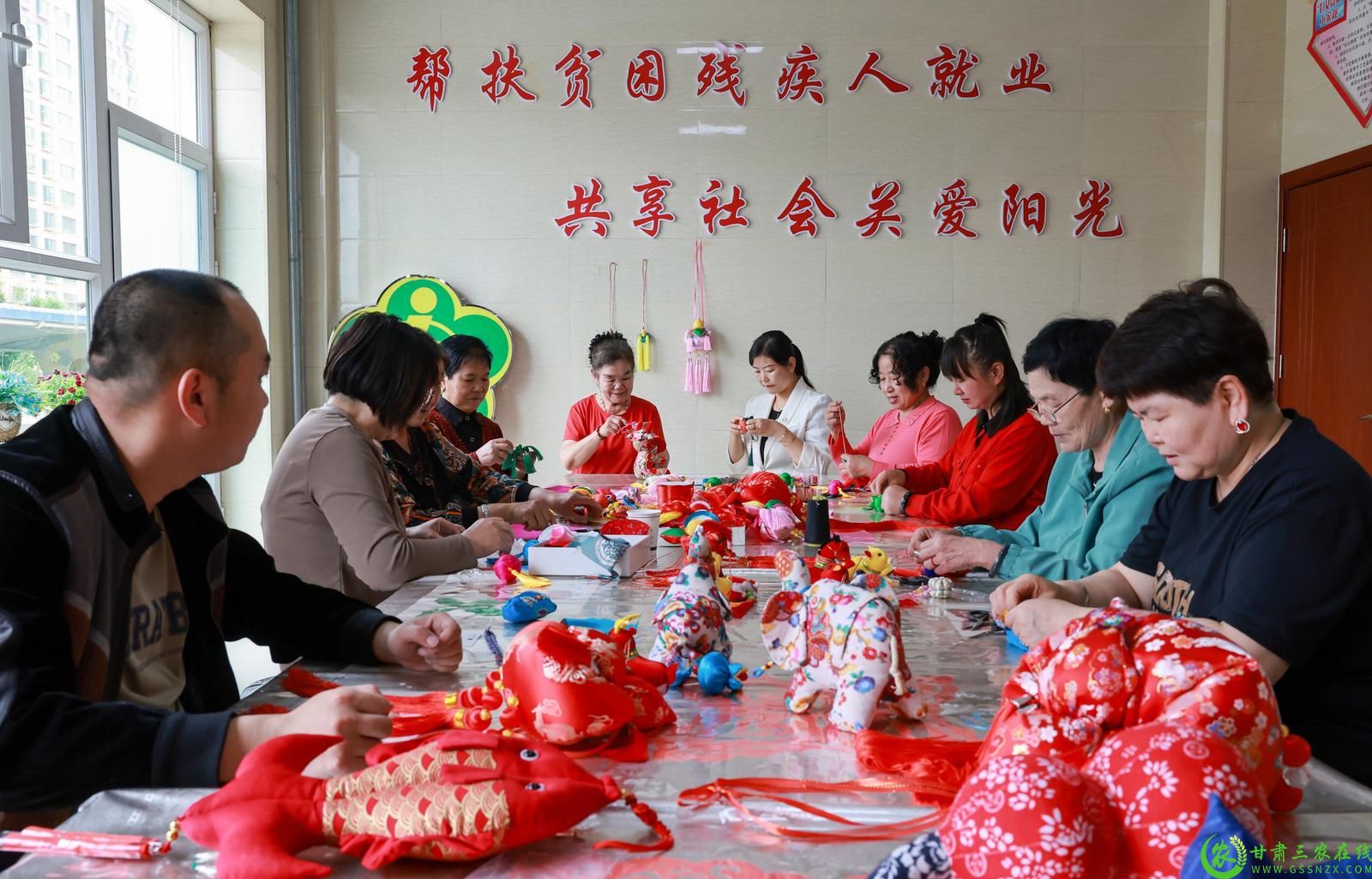 21c49f94-cb99-45be-a97b-034504d7d1c9_l.jpg